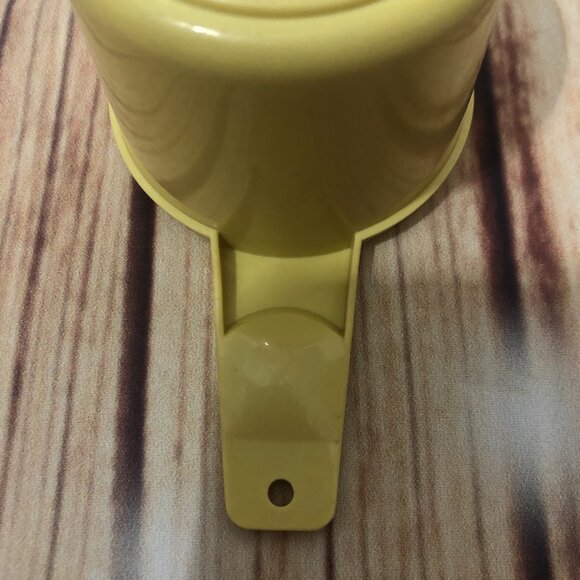 Vintage Tupperware Harvest Gold Nesting Measuring Cup 1 CUP Replacement 761-2 - Picture 10 of 10